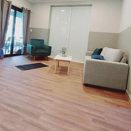 Apartamento Casa De Huespedes Mariposa En Manantial Countryclub Hohenau Exterior foto