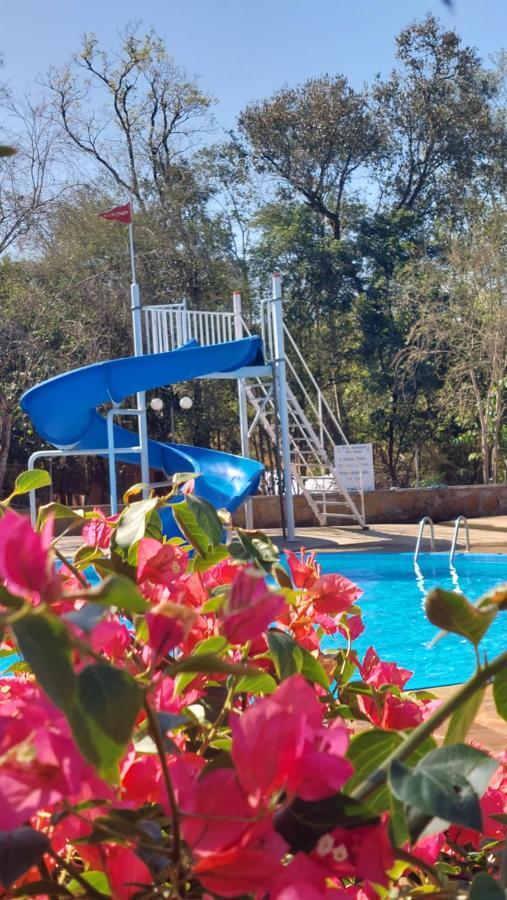 Apartamento Casa De Huespedes Mariposa En Manantial Countryclub Hohenau Exterior foto