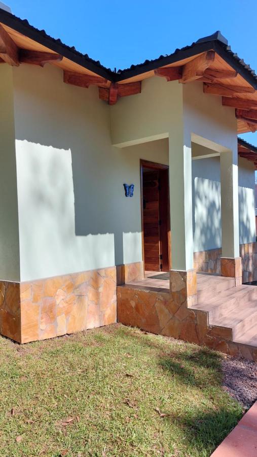 Apartamento Casa De Huespedes Mariposa En Manantial Countryclub Hohenau Exterior foto